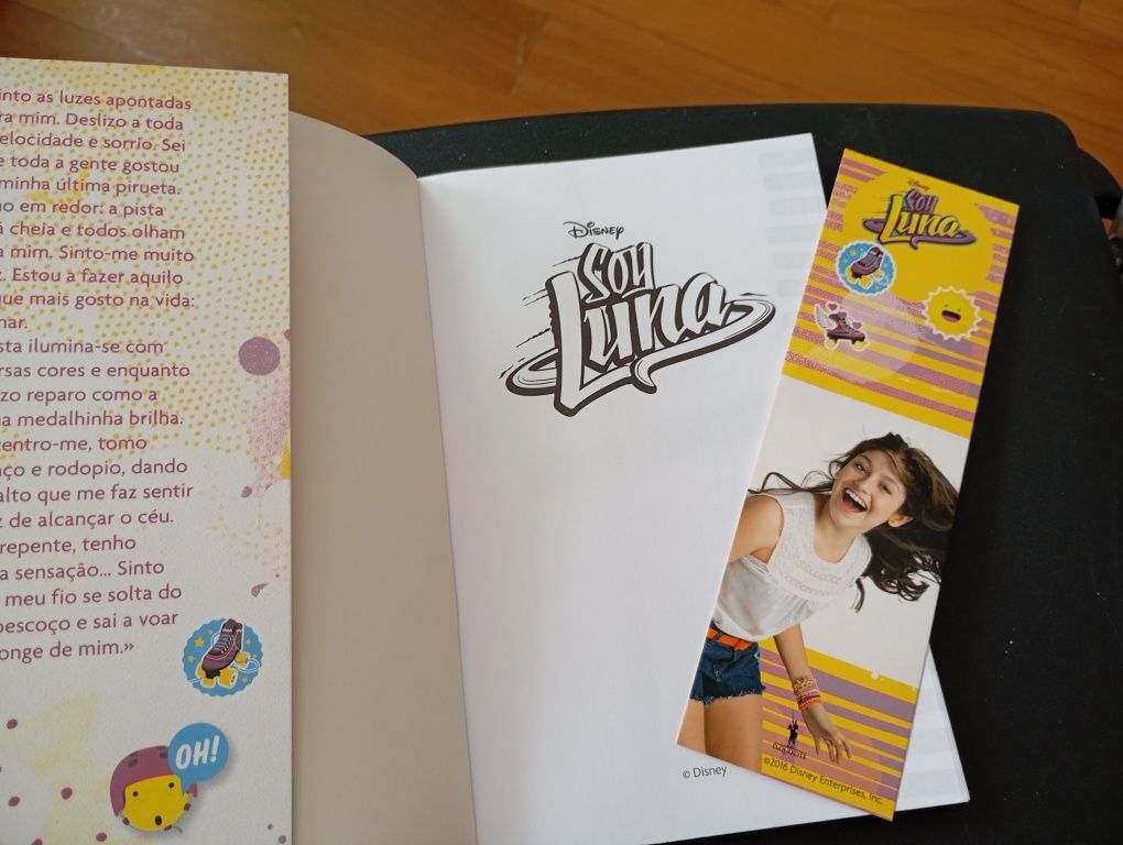 Livro " Soy Luna"