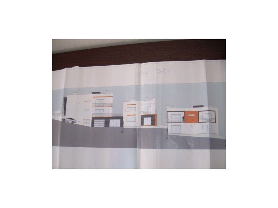 Terreno c/ projeto para 3 moradias no Janardo / Marrazes