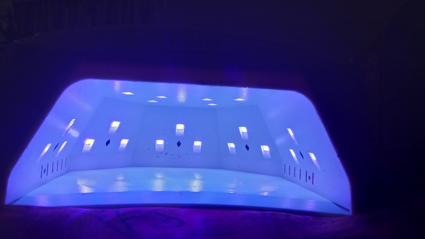 УФ лампы UV+ LED SUN на 48 Вт для сушки гель -лака и геля, розовая