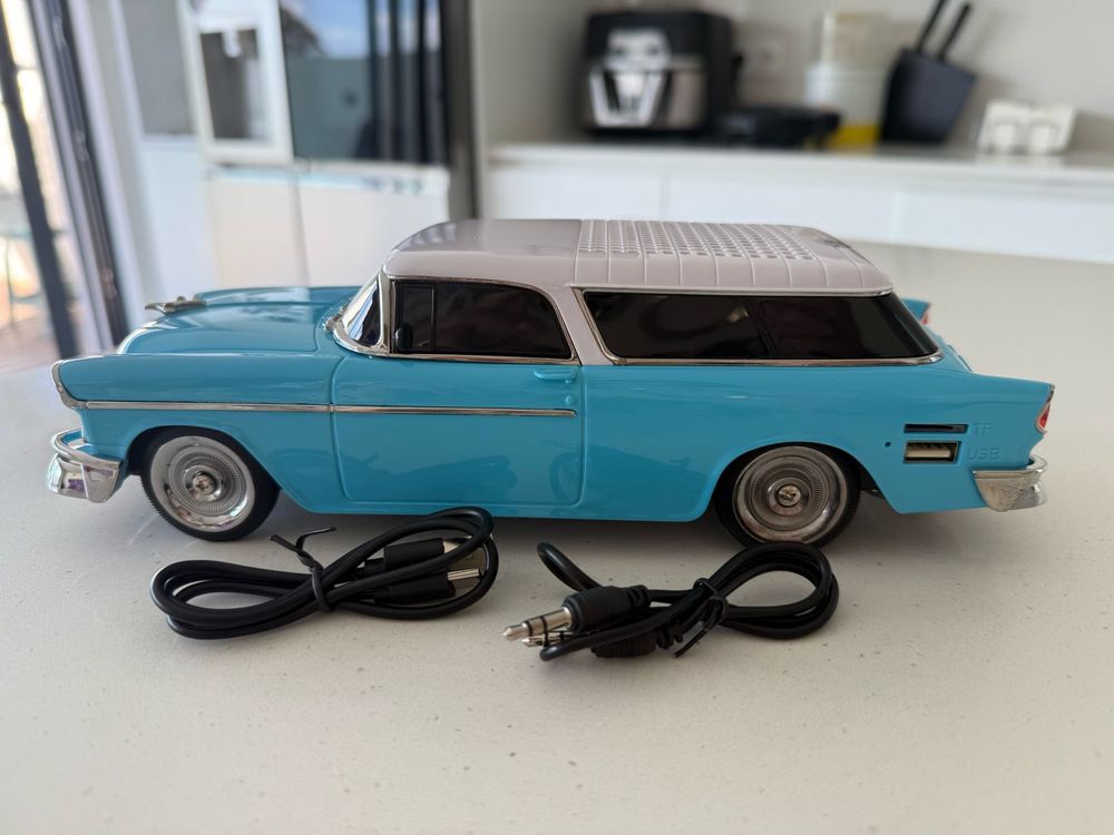Carro coluna bluetooh novo em caixa