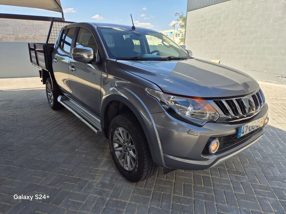 Mitsubishi L200 2.4 DI-D CD Intense Space Cab Strakar 4WD