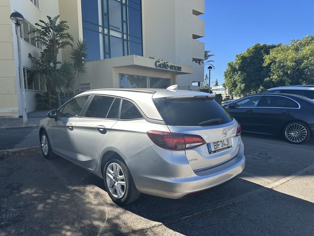 Opel astra 1.6 sports tourer