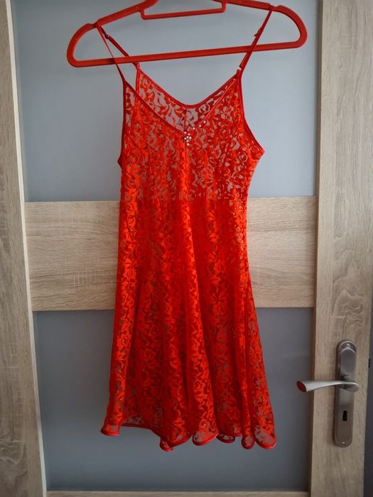 Czerwona koronkowa halka S/M