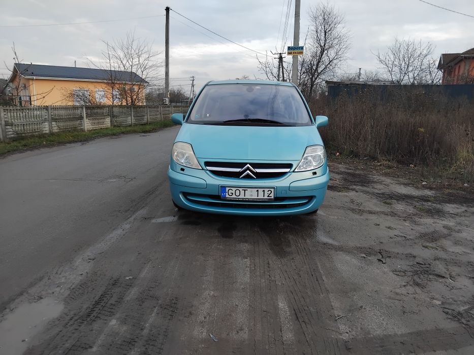 Citroën C8 2.2 бензин 2004 р.в. На повному ходу.