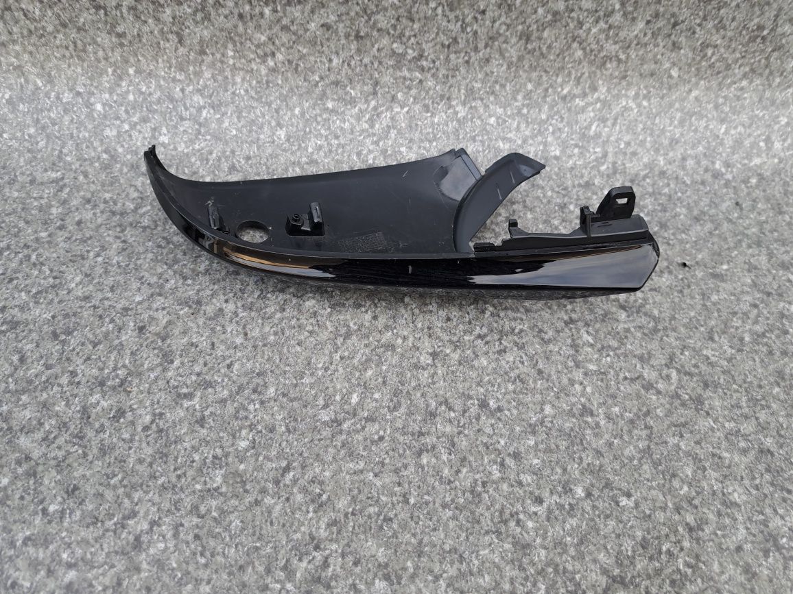 *Obudowa lusterka prawego BMW 1 f20 BMW 3 f30 bardzo ładna