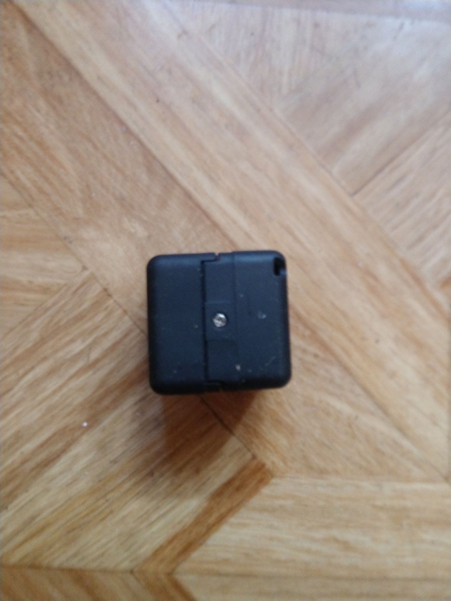 Видеокамера с поддержкой карт памяти