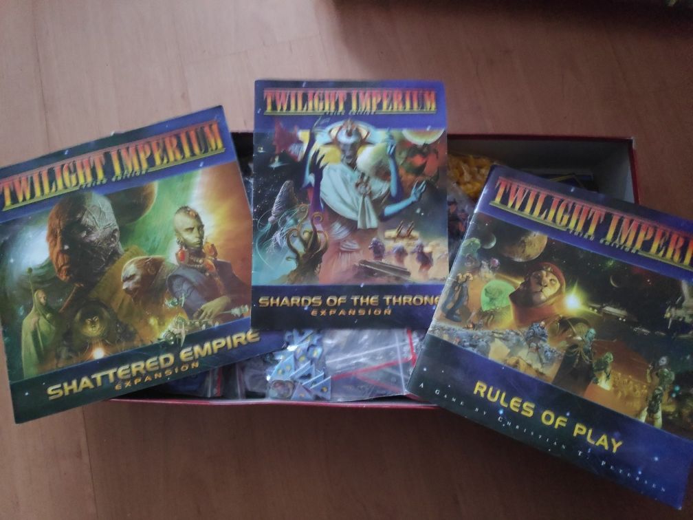 Twilight imperium + 2 dodatki  ENG