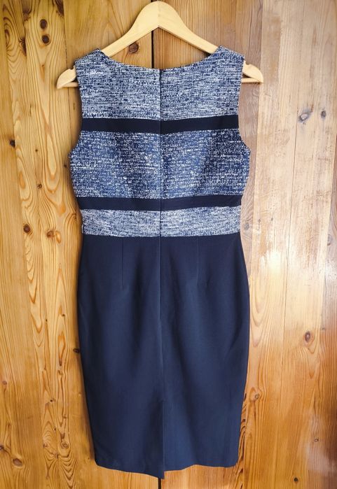 Marks Spencer taliowana sukienka midi bez rękawów  r. 36 S - 38 M