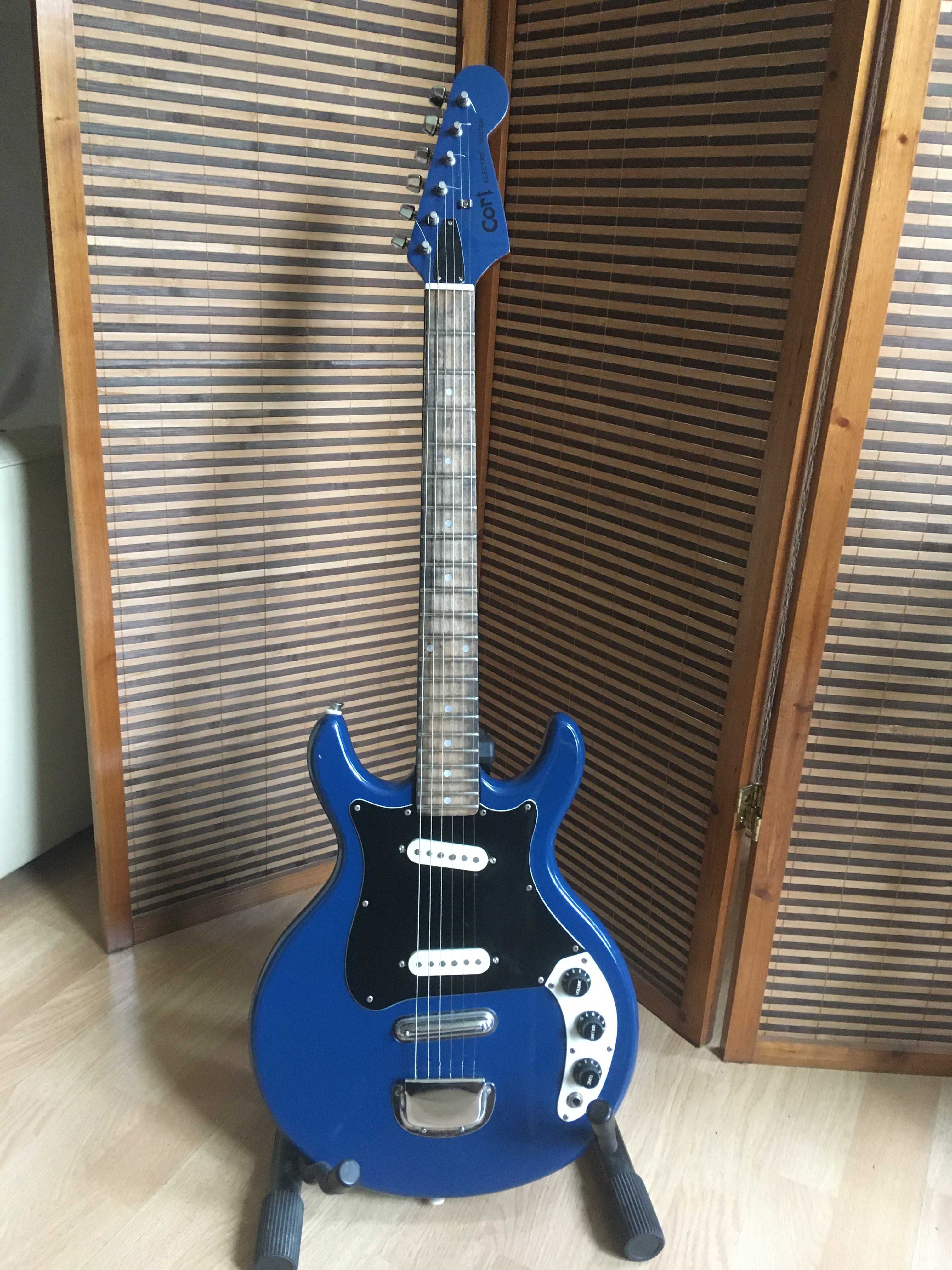 Cort double cut gitara elektryczna short scale vintage 70s