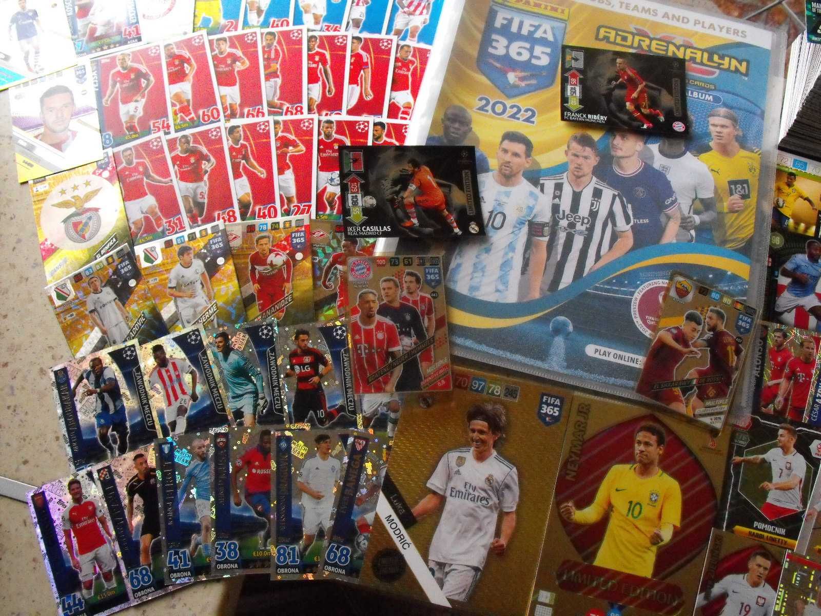 FIFA 365 i inne. Karty piłkarskie. Album i kolekcja 200 kart.