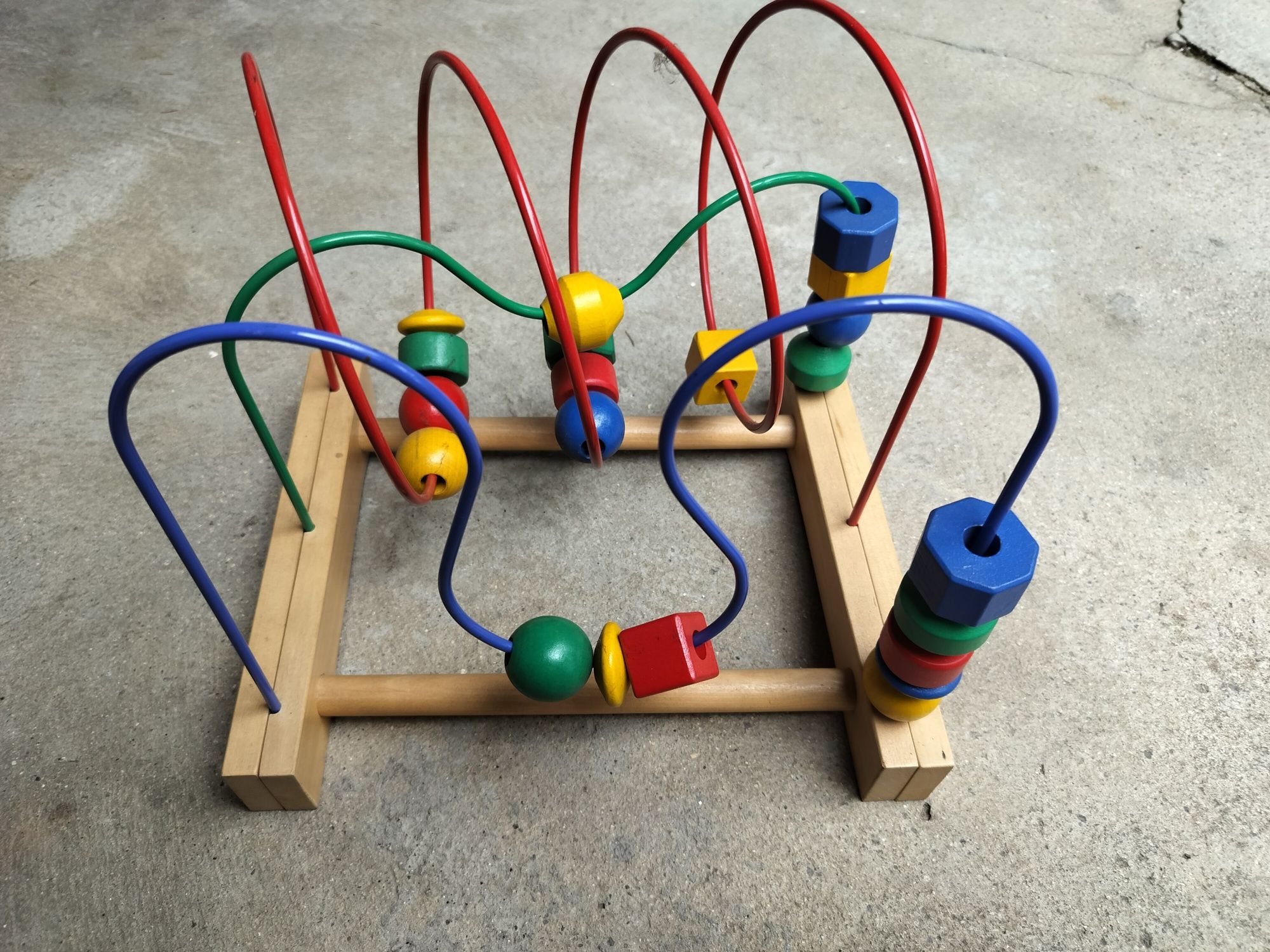 Brinquedo de madeira