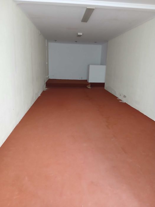 Arrenda-se espaço comercial