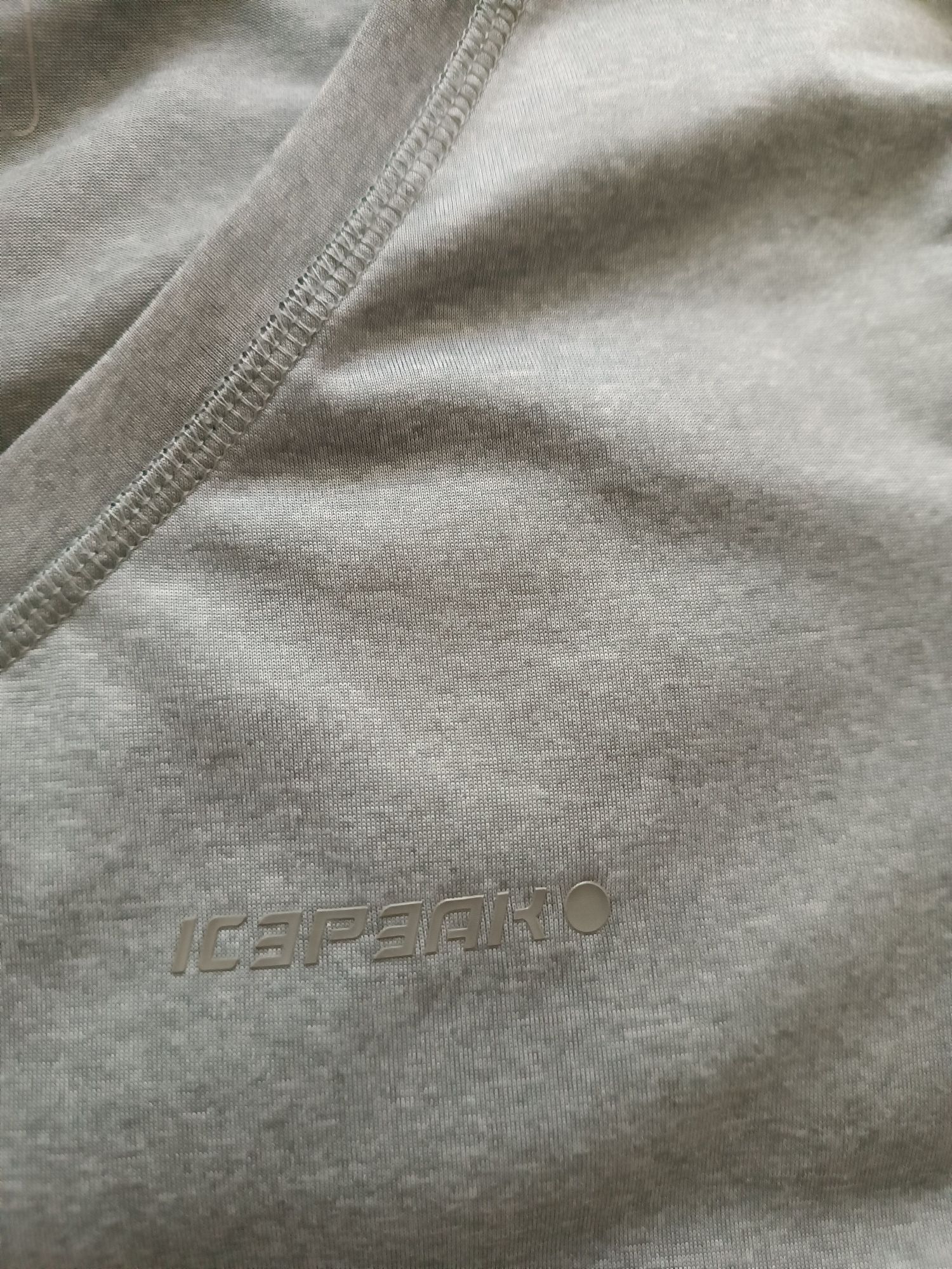 T-shirt sportowy Reebok i Icepeak