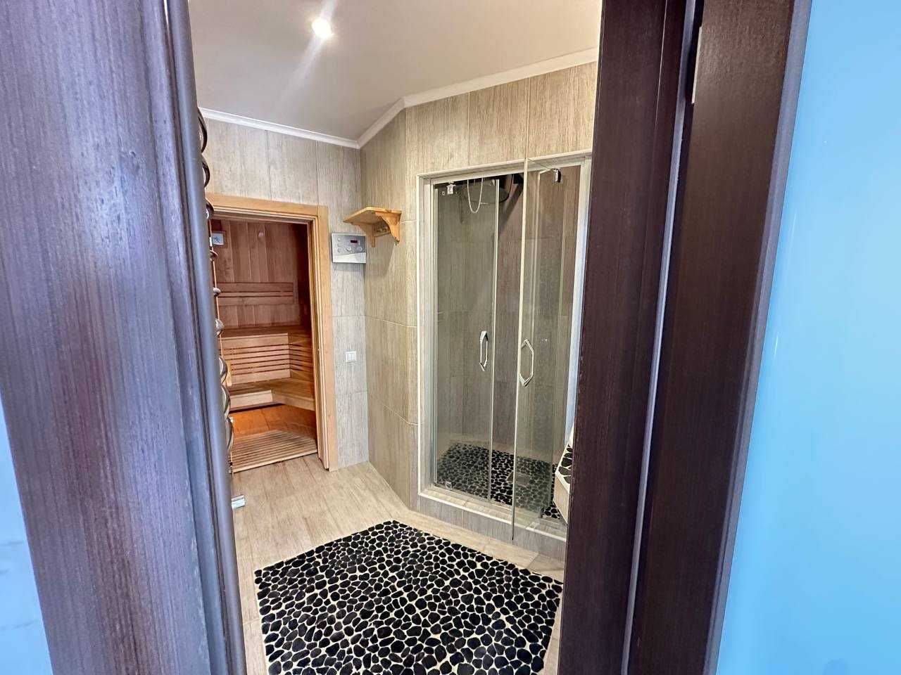 Оренда чудового таунхасу 282 кв. м у с. Святопетрівське