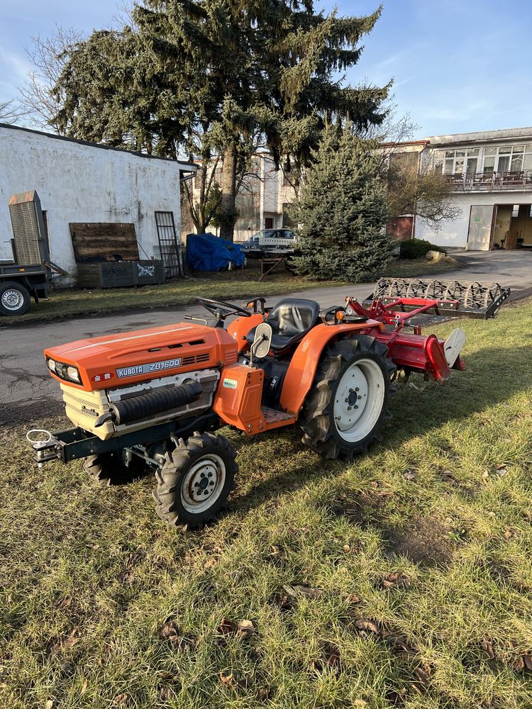 Mini traktorek Kubota Zb 1600 4x4 +glebogryzrka z wałkiem separacyjnym