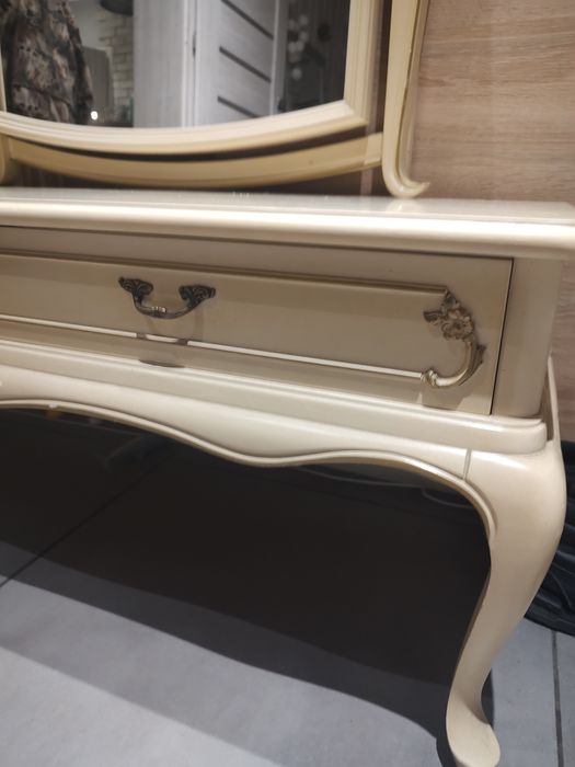 ,Witryna ,Toaletka ,Ludwik