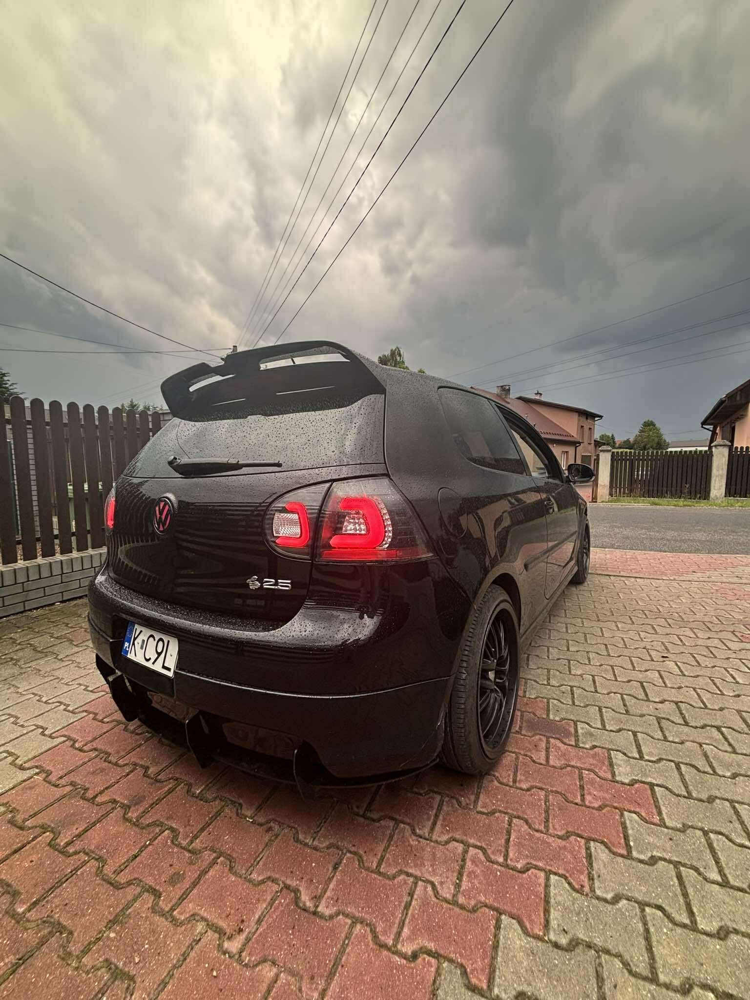 Golf 5 Rabbit 2.5L R5 150km na części