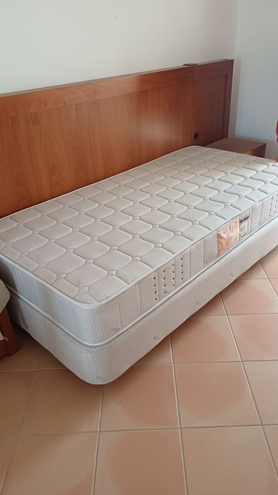 Cama sommier e colchão solteiro 2.00x100