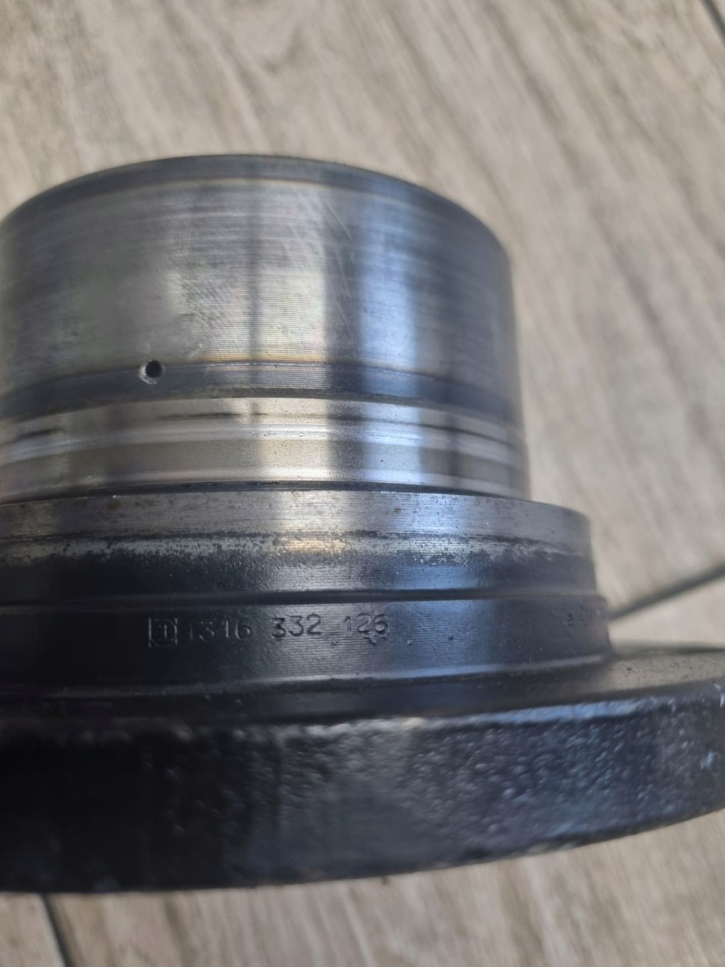 FLANSZA MOCUJĄCA WAŁ NAPĘDOWY SKRZYNI BIEGÓW ZF RENAULT DXI MAN DAF IVECO