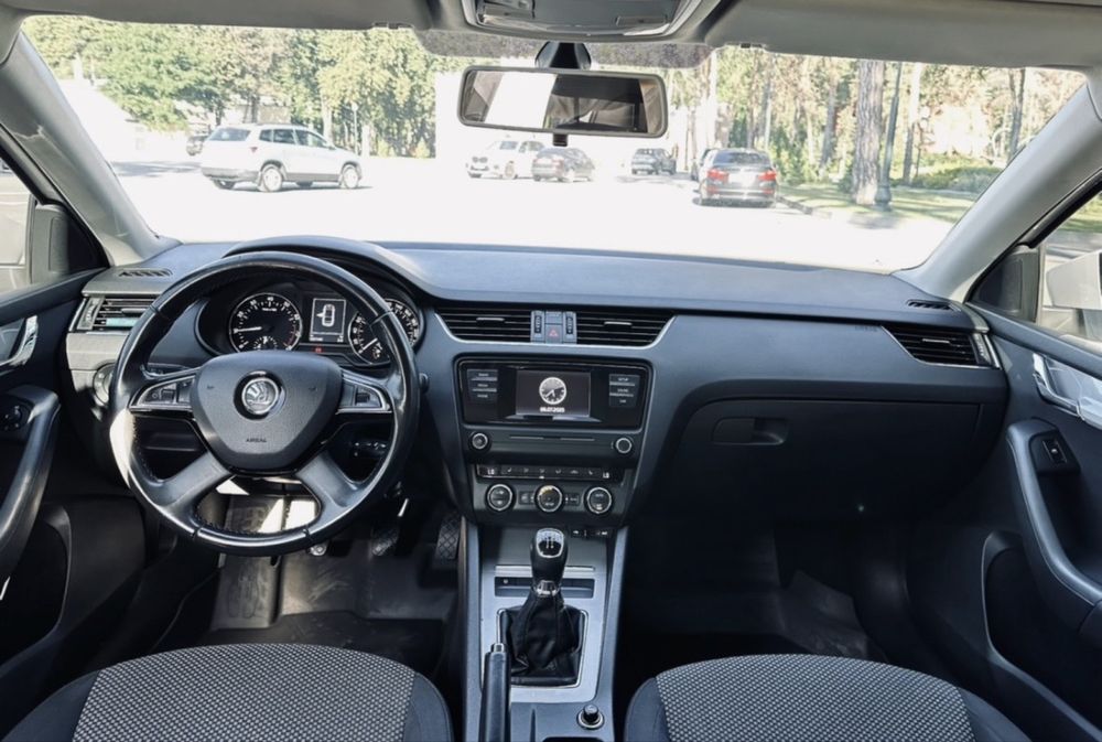 Skoda Octavia A7 Офіційна