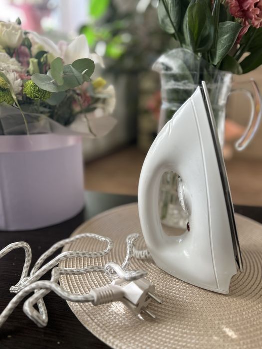 Праска,утюг,Elenberg SI-3001