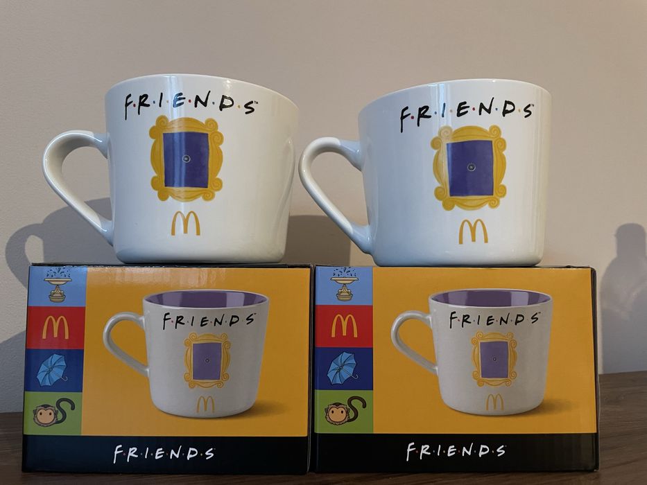 Нові оригінальні колекційні чашки присвячені ювілею серіалу Друзі.