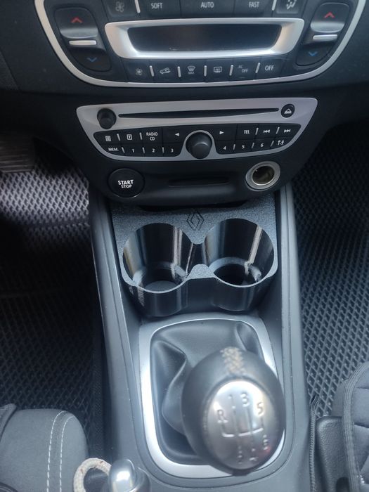 Подстаканник в Renault Megane 3 !!!