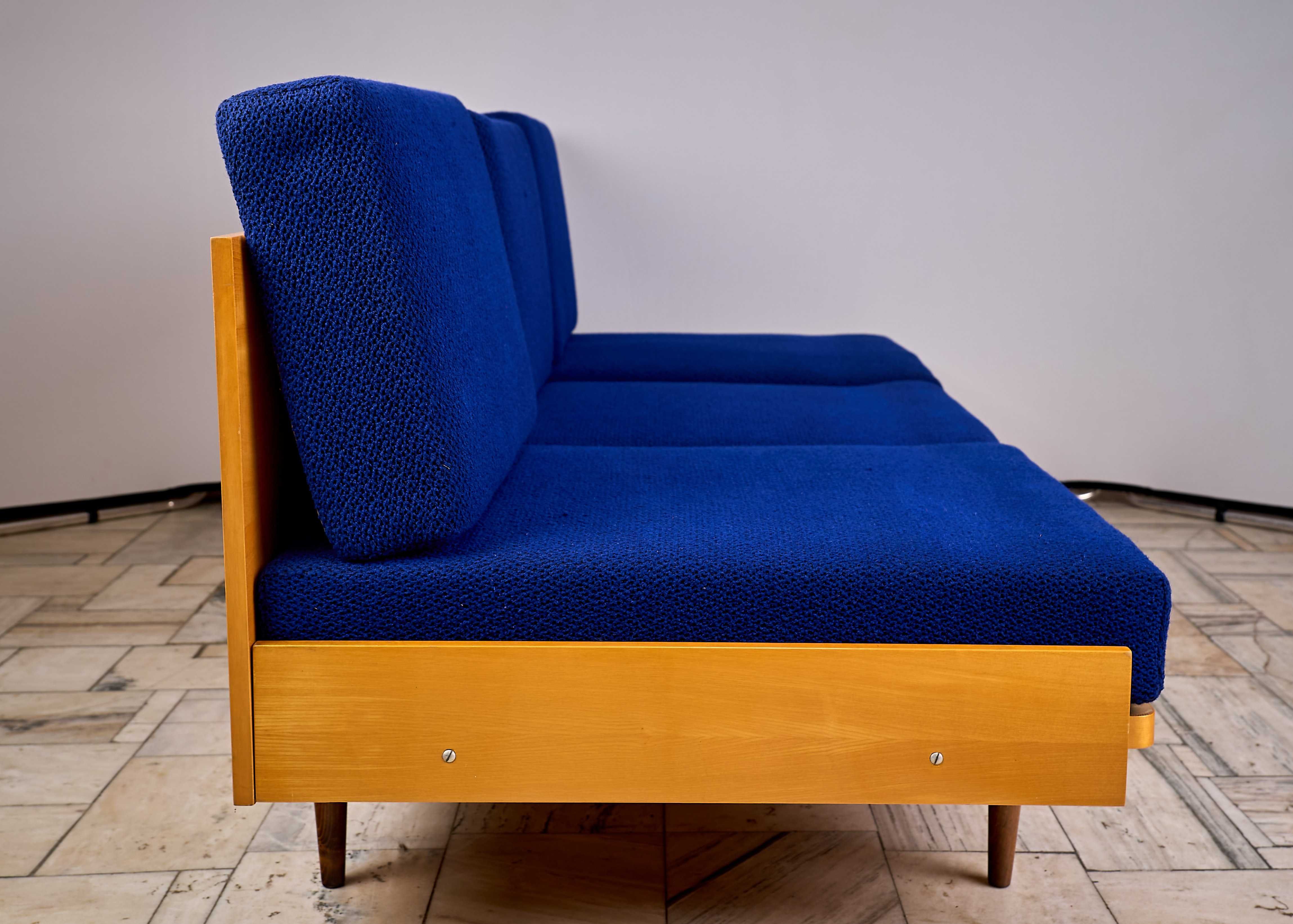 Sofa rozkładana UP ZAVODY Czechosłowacja lata 60'