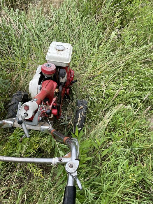 Traktorek jednoosiowy Glebogryzarka  Dzik Honda fs 50 F560 8Km