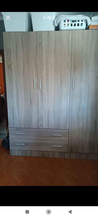 Guarda roupa em muito bom estado