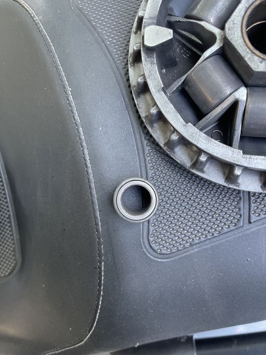 Щека Вариатора piaggio 500 master arrilia сцепление ролики