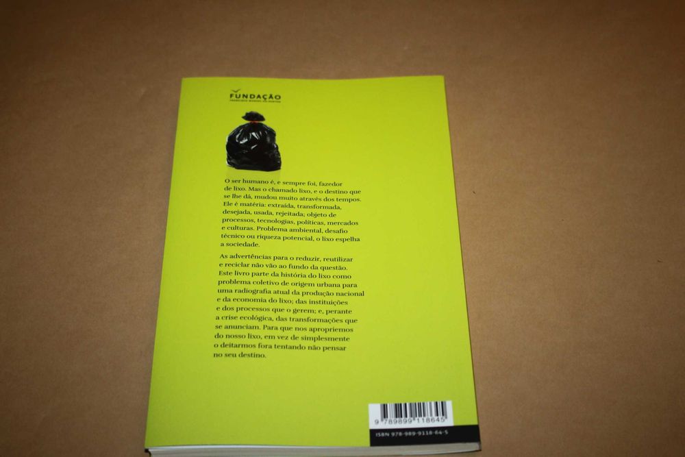 O Lixo em Portugal// Andreia Barbosa