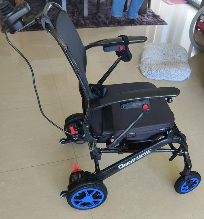 Cadeira de rodas QR50 elétrica carbono