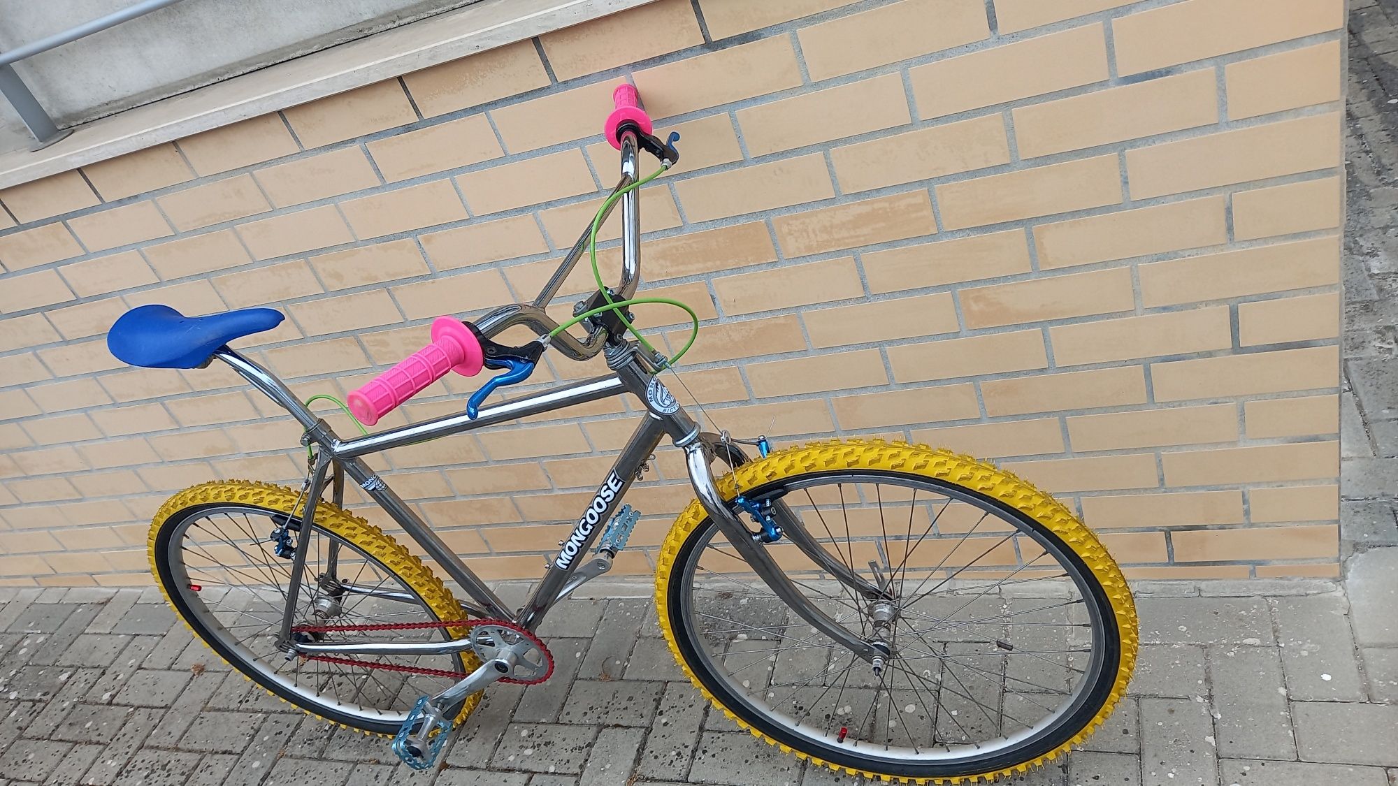 Bicicleta cromada roda 26