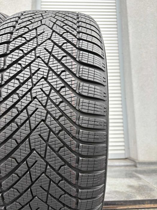 2szt zimowe 255/45R19 Pirelli 7,8mm 2024r świetny stan! Z931 gwarancja