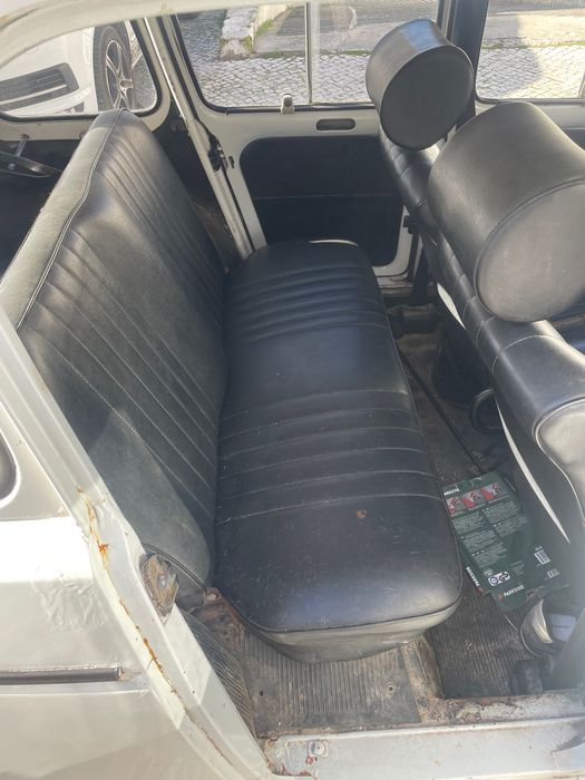 Vendo Renault 4l anda diariamente