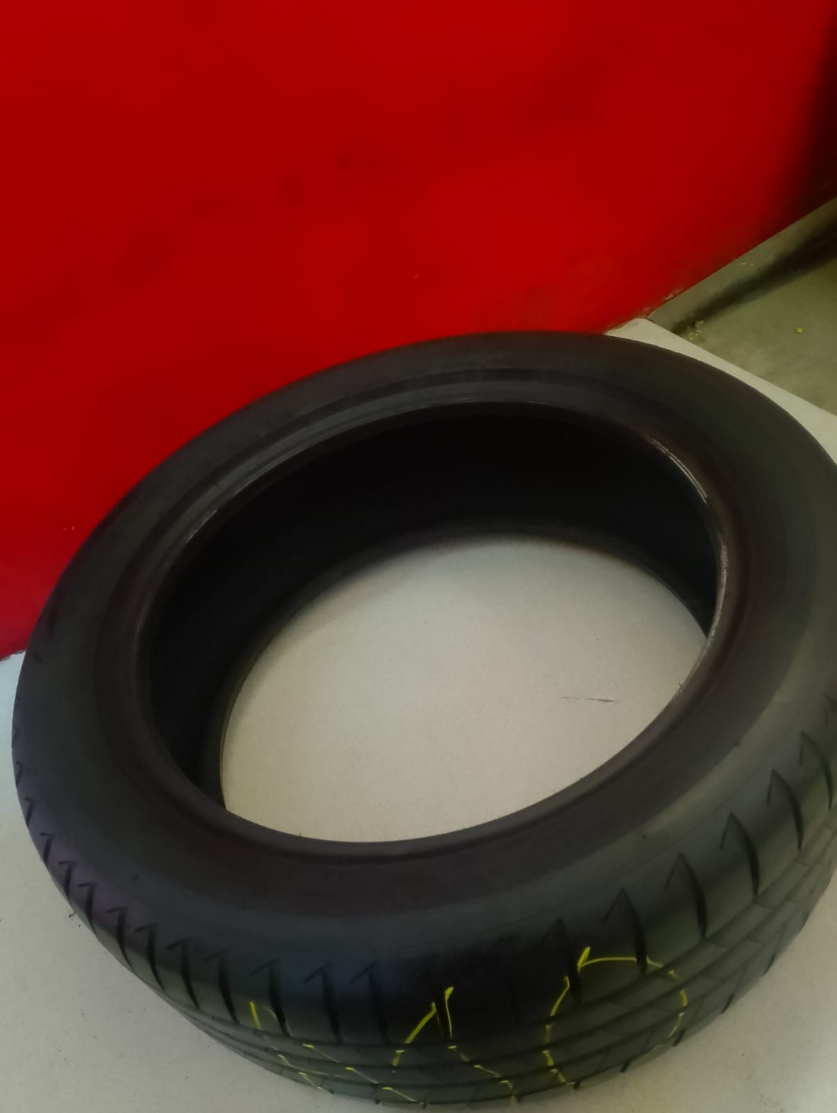 Opony 205/50/17 Bridgestone