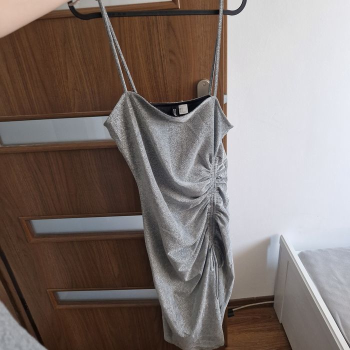 Sukienka sylwestrowa błyszcząca M