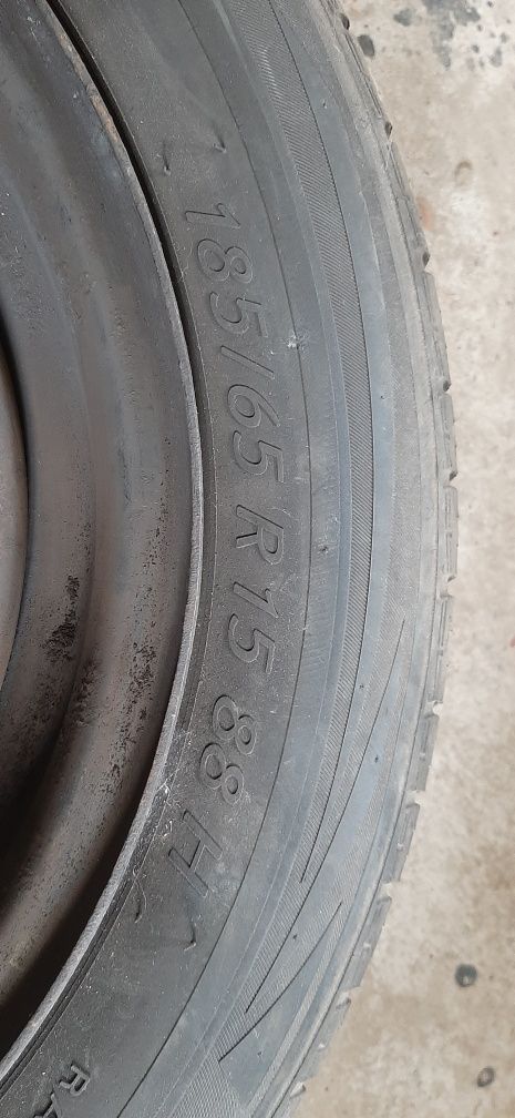 Felgi stalowe Nissan 4x114.3 z oponami letnimi