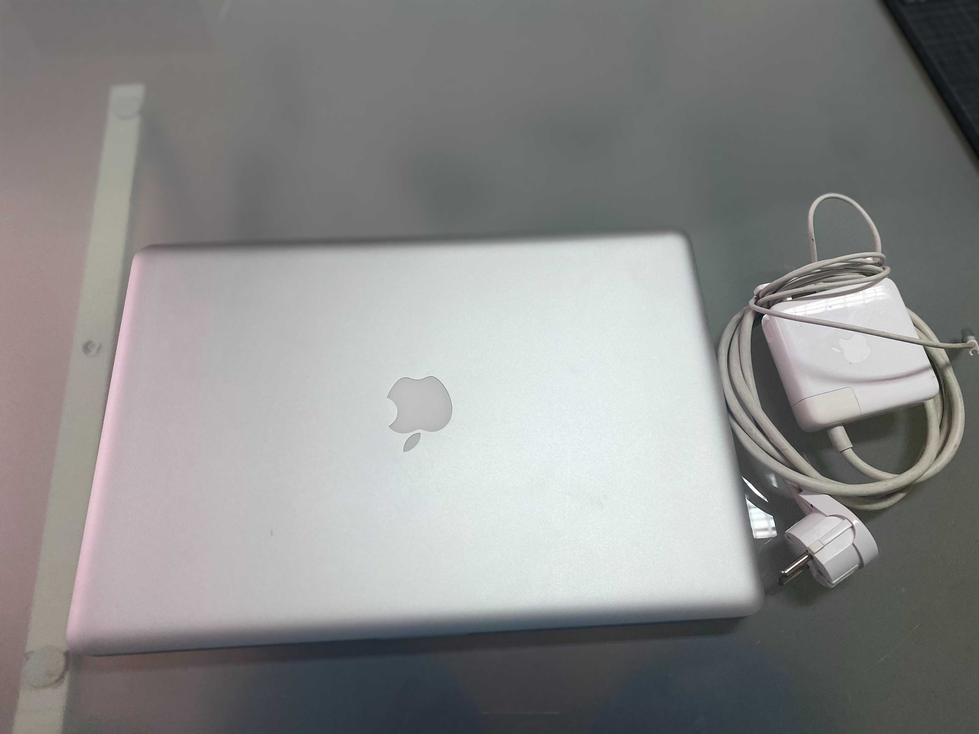 Macbook Pro 15" i7, 16GB Ram