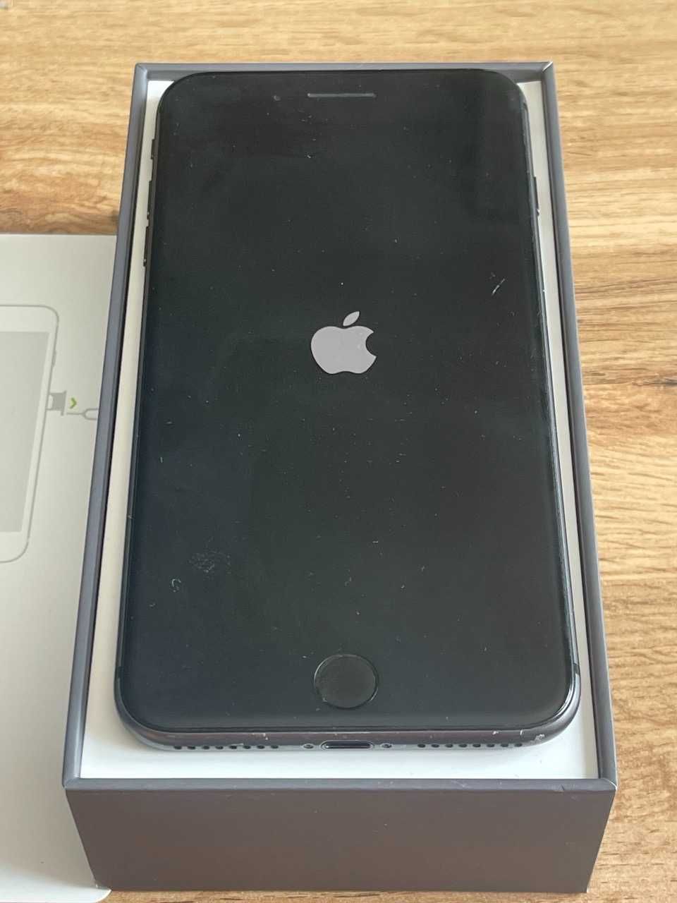 Продам Iphone 8 Plus 64 gb Space Gray Neverlock