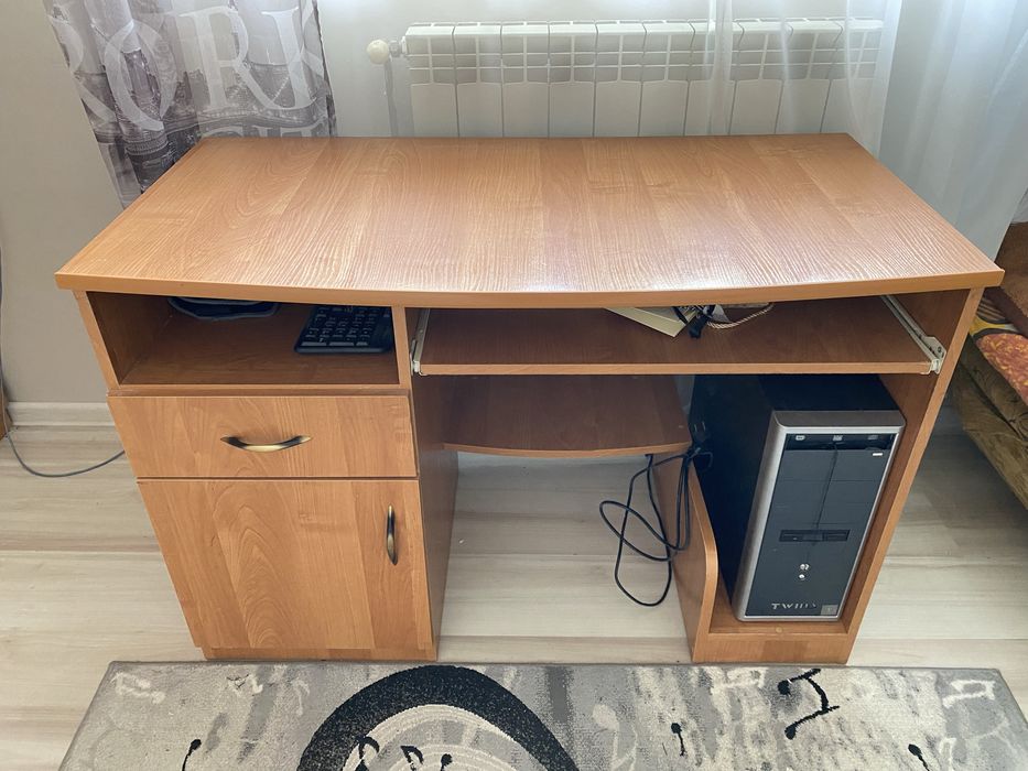 Meble do pokoju plus biurko