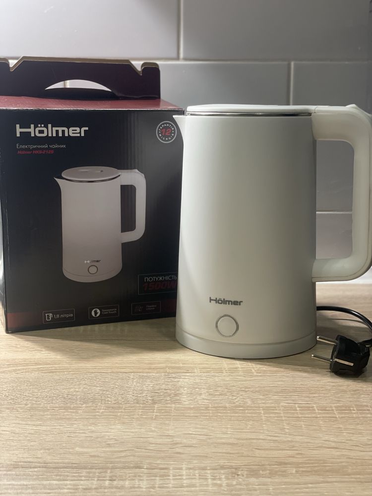 Електрочайник Holmer Delfa