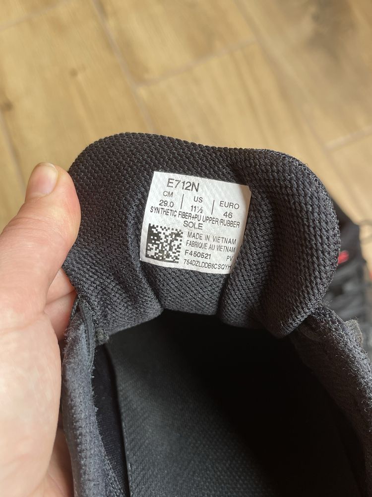 Кросівки Asics gel- fastball 46 р.