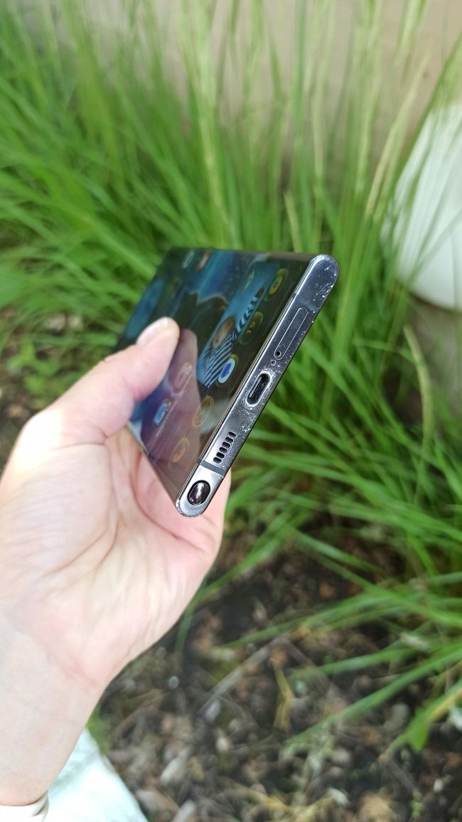 Телефон Samsung S22 Ultra 8/128Гб-коробка,чек,працює все