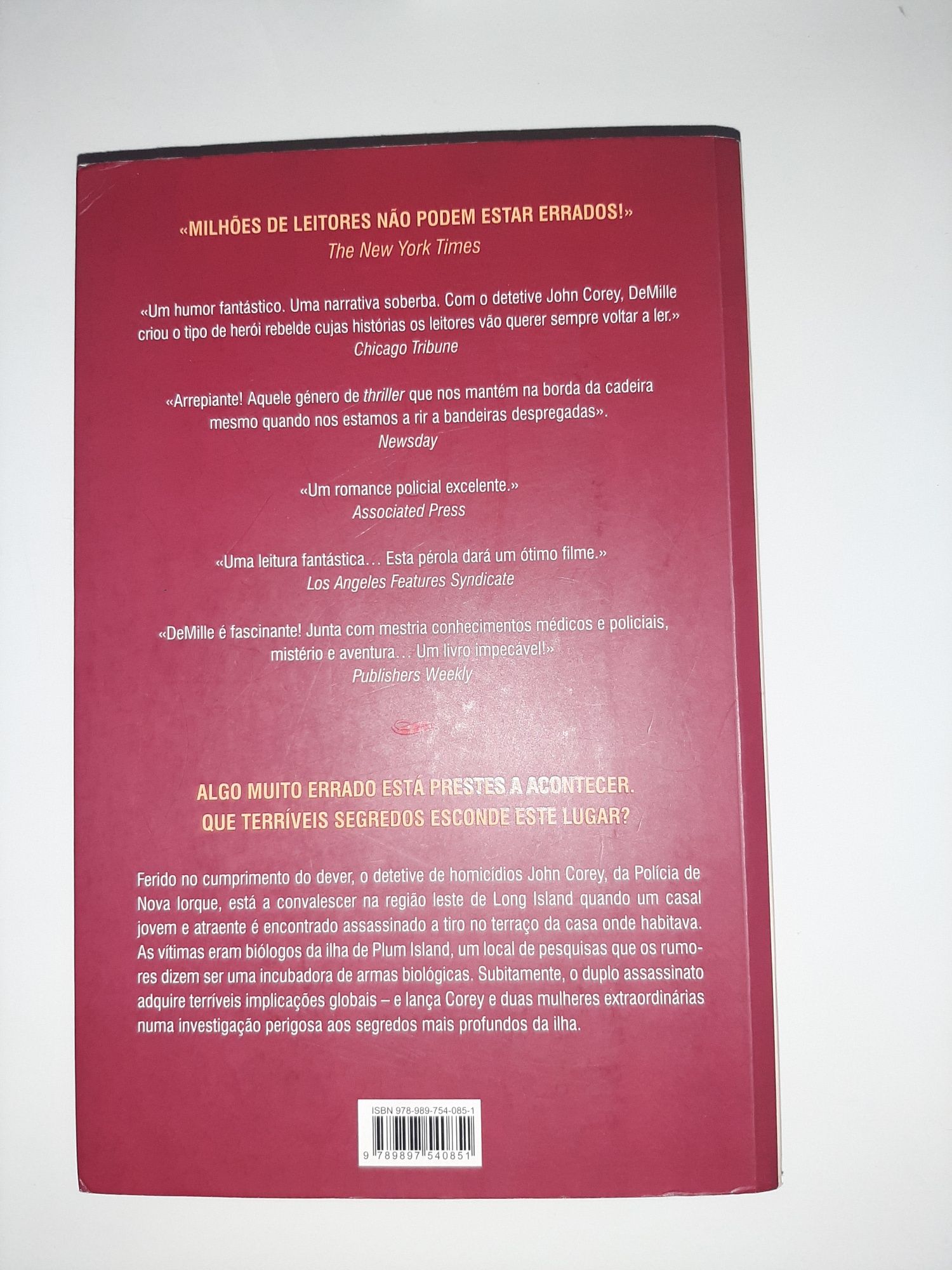 LIVRO "A ilha do medo" de Nelson DeMille