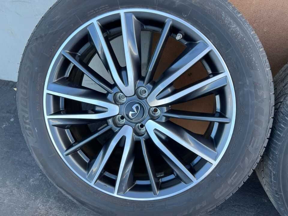 Козирні диски R20 INFINITI 7.5J шикарно виглядають на любому Інфініті