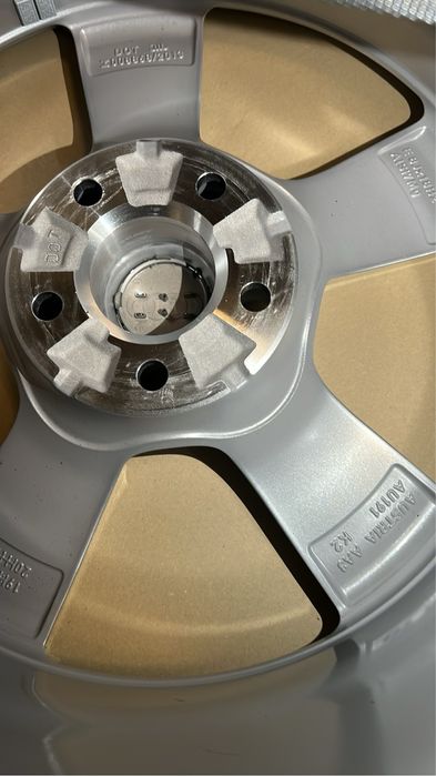 Комплект дисков Ауди 225/55R18