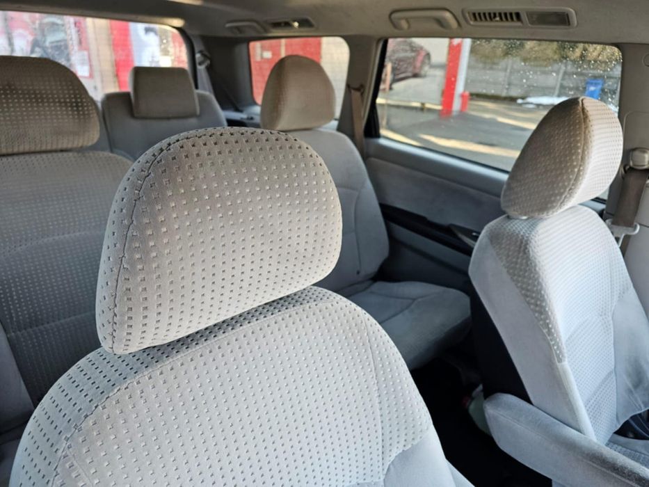 Mitsubishi Grandis 2.4 LPG 6 osobowy