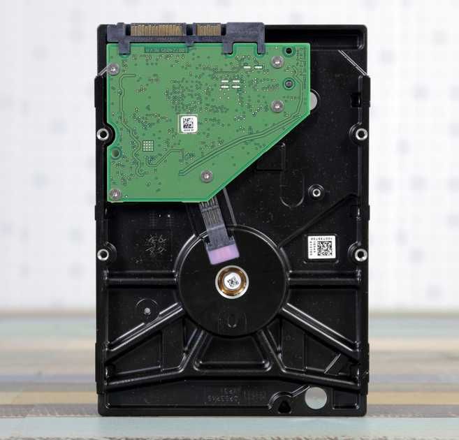 Накопичувач HDD SATA 2.0TB Seagate IronWolf (ST2000VN004)